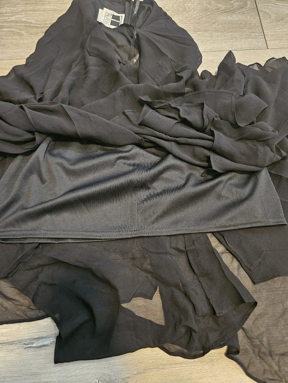 Vintage Tadashi 100% Silk Handkerchief Hem Skirt Black Size 4 US / 6 UK Flowy